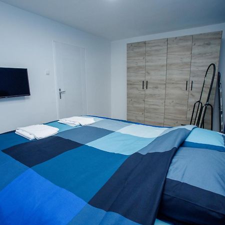 7 Days Premium Apartment سوبوتيتْسا الغرفة الصورة